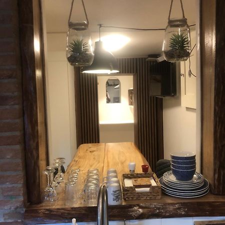 B&B Casandra Volendam Bagian luar foto