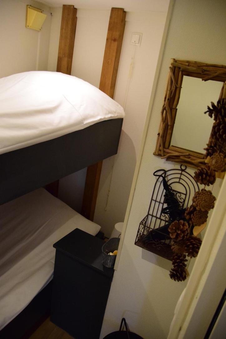 B&B Casandra Volendam Bagian luar foto